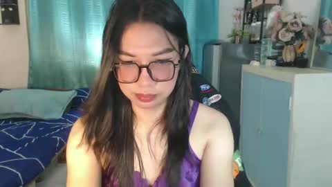 Ashley Kate Mateo Gray online show from 05-20-26, 06:08