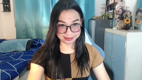 Ashley Kate Mateo Gray online show from 06-24-26, 10:25