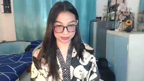 Ashley Kate Mateo Gray online show from 06-26-26, 09:14