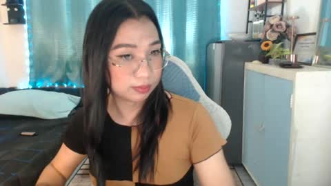 Ashley Kate Mateo Gray online show from 08-04-26, 08:39