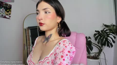 Snapshot of uryko_yor chatting on 07-19-26, 03:32 online show from 07-19-26, 03:32