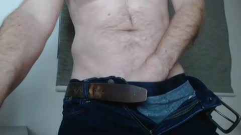 Snapshot of us5030 chatting on 01-01-25, 06:06 US5030 online show from 01-01-25, 06:06