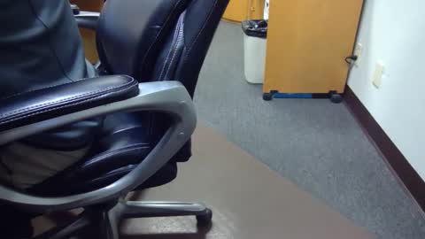 useemie online show from 02-13-25, 07:10