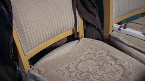 Snapshot of user__null chatting on 10-30-25, 03:52 user__null online show from 10-30-25, 03:52