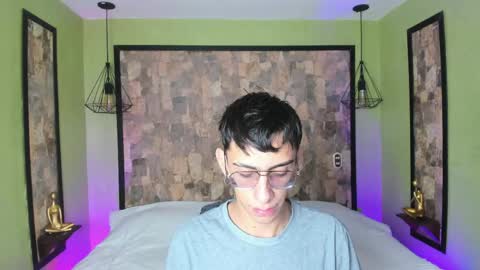 UYUKIE online show from 05-13-26, 03:04