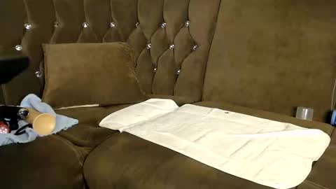 Snapshot of v142595 chatting on 10-15-25, 09:31 Vikycia555 online show from 10-15-25, 09:31