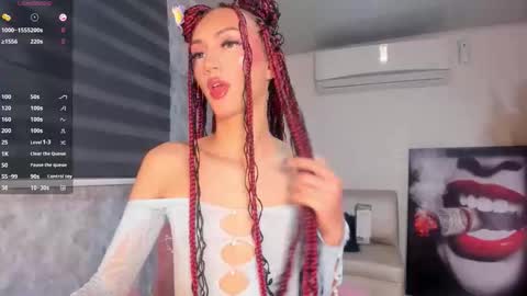 Snapshot of v_suckscock chatting on 11-05-25, 02:28 online show from 11-05-25, 02:28