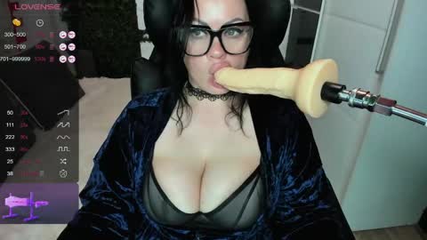 Snapshot of v_tandeme777 chatting on 05-15-26, 08:21 Anna and Kirill online show from 05-15-26, 08:21