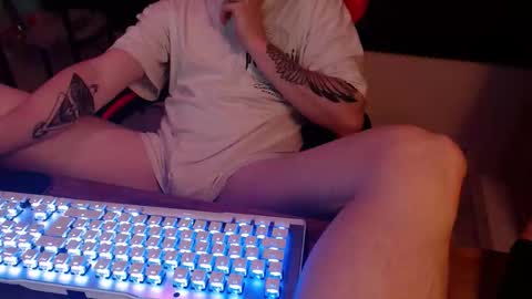 vacation__ online show from 10-31-25, 04:30