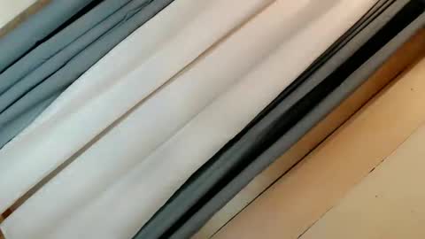 JESS - DONT FORGET TO FOLLOW ME AND GIVE ME THUMBS UP online show from 11-22-25, 09:41