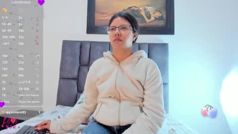 Snapshot of vahiolet_smith chatting on 05-09-26, 03:23 Vahiolet smith online show from 05-09-26, 03:23