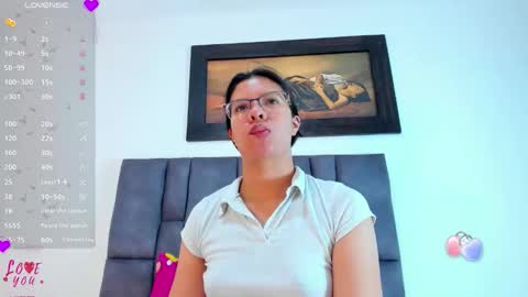 Snapshot of vahiolet_smith chatting on 05-20-26, 03:13 Vahiolet smith online show from 05-20-26, 03:13