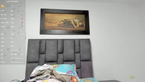 Vahiolet smith online show from 06-23-26, 03:04
