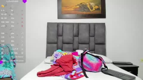 Vahiolet smith online show from 07-22-26, 12:30