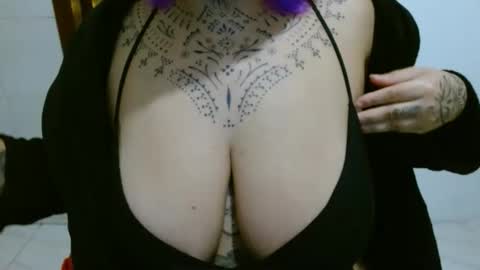 Vah Oliver online show from 11-05-25, 03:17