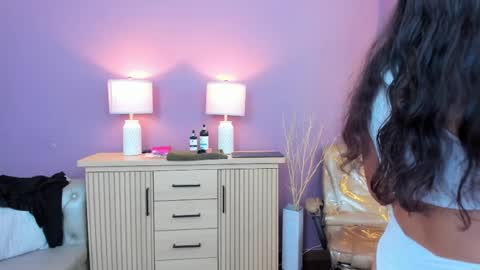 Vaiolet Harris online show from 04-25-26, 11:57