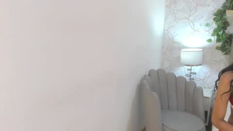 Vaiolet  online show from 01-26-25, 07:20