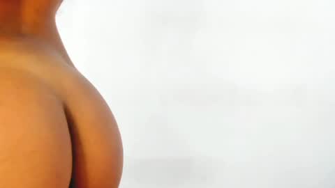 Vaiolet  online show from 02-14-25, 10:47