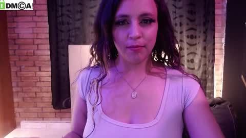 Snapshot of vaiolet_lux chatting on 03-10-26, 09:31 vaiolet online show from 03-10-26, 09:31