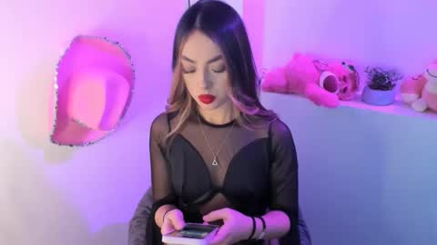 vaiolett_69 online show from 02-12-26, 01:44