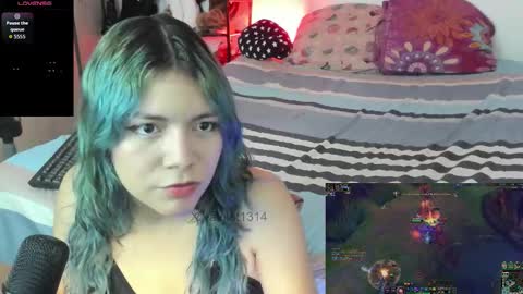 Vaiolet1314 online show from 01-10-26, 04:58