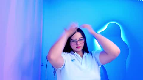 Valeria online show from 10-05-25, 01:04