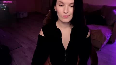 Snapshot of val_manson chatting on 01-29-25, 09:17 Val online show from 01-29-25, 09:17