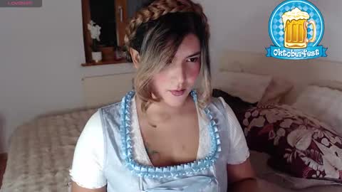 Snapshot of valen210399 chatting on 09-23-25, 07:50 Alisson online show from 09-23-25, 07:50