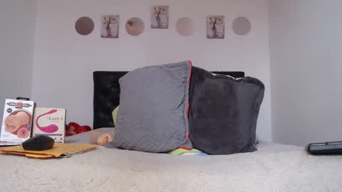 valen_foxxx online show from 05-11-26, 02:45