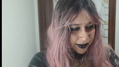 Snapshot of valen_ross7 chatting on 03-04-26, 01:44 valen_ross7 online show from 03-04-26, 01:44