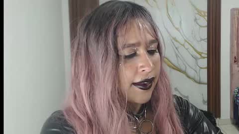 Snapshot of valen_ross7 chatting on 03-05-26, 08:32 valen_ross7 online show from 03-05-26, 08:32