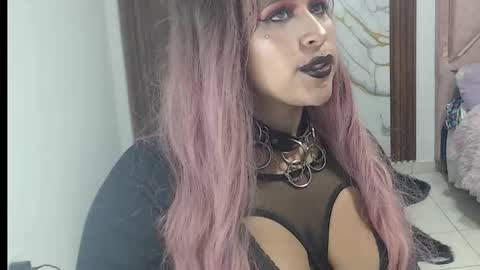 Snapshot of valen_ross7 chatting on 03-06-26, 10:39 valen_ross7 online show from 03-06-26, 10:39