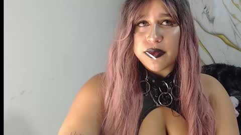 Snapshot of valen_ross7 chatting on 03-11-26, 05:52 valen_ross7 online show from 03-11-26, 05:52