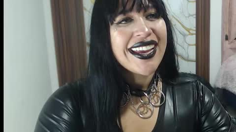 Snapshot of valen_ross7 chatting on 03-12-26, 05:52 valen_ross7 online show from 03-12-26, 05:52