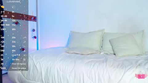 Snapshot of valen_ross_ chatting on 03-11-25, 02:32 valentina Rossi 3 online show from 03-11-25, 02:32