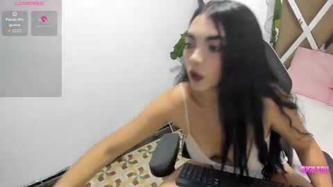 valenbloom_tay online show from 08-05-26, 11:46