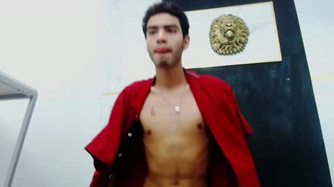 Snapshot of valentin_lux chatting on 03-05-26, 06:20 VALENTIN online show from 03-05-26, 06:20