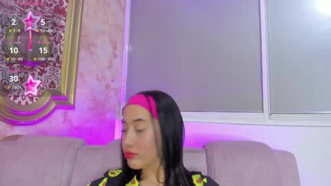 Snapshot of valentina_cortes72 chatting on 12-20-24, 03:36 Valentina online show from 12-20-24, 03:36