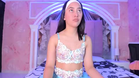 Snapshot of valentina_cortes72 chatting on 03-07-25, 11:40 Valentina online show from 03-07-25, 11:40