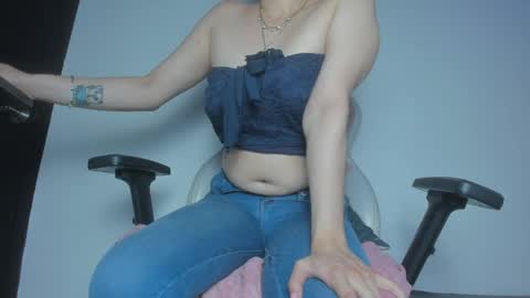valentina_js_ online show from 05-25-26, 08:48