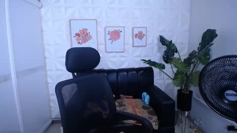 Valentina  online show from 03-17-26, 08:45