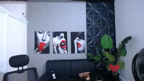 Valentina  online show from 06-13-26, 09:46