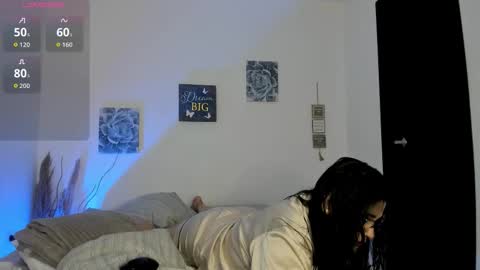 valentina_owens online show from 11-25-25, 07:58