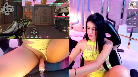 Snapshot of valentinagames chatting on 12-22-24, 08:27 Valentina online show from 12-22-24, 08:27