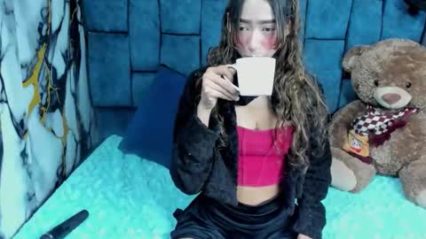 valentinaklean1 online show from 05-17-26, 01:36