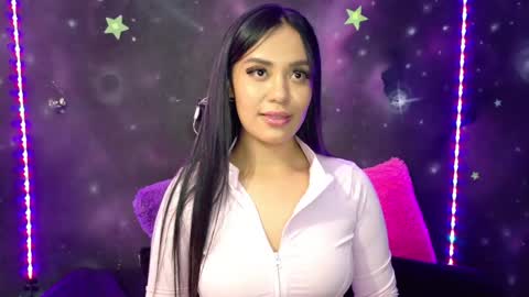 valentinarojass_ online show from 05-28-26, 07:55