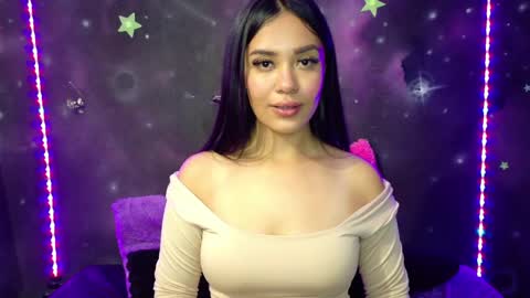 valentinarojass_ online show from 05-30-26, 04:04