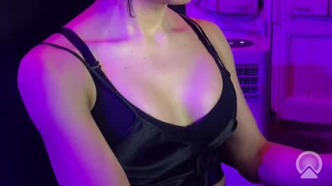 Snapshot of valentinasmilets chatting on 08-08-26, 02:14 valentinasmilets online show from 08-08-26, 02:14