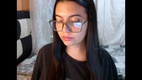 valentinasmith18 online show from 07-07-26, 04:37