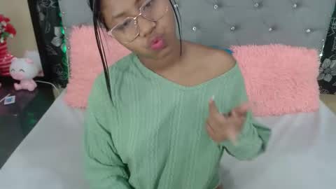 Snapshot of valentinavega18x chatting on 02-05-26, 04:17 valentina vega online show from 02-05-26, 04:17